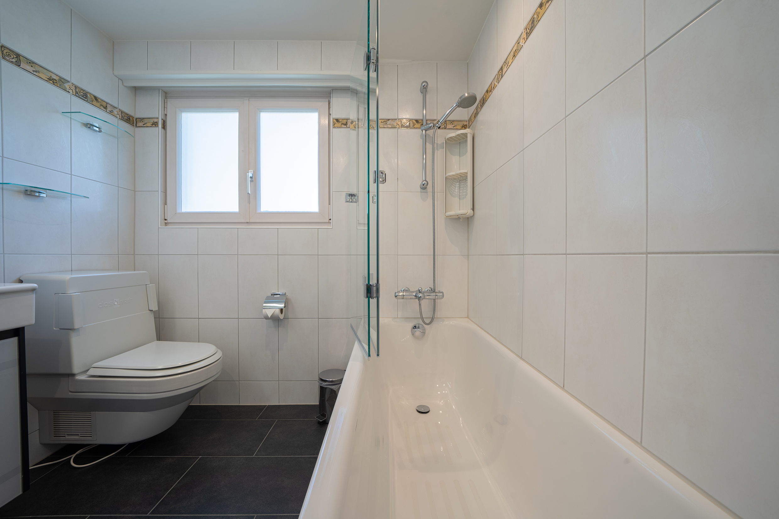Grabahus_Bathroom_02.jpg